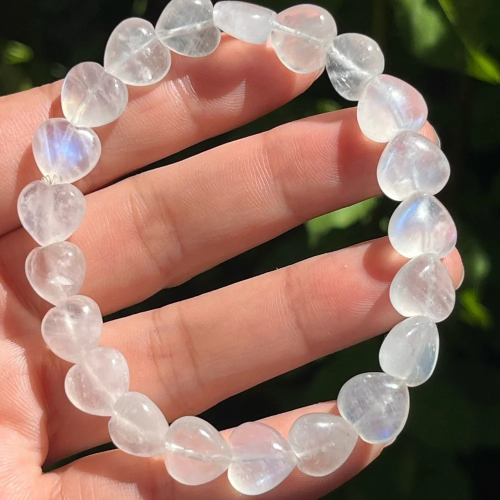 11mm stretchable high quality flashy Moonstone‎ heart bracelet